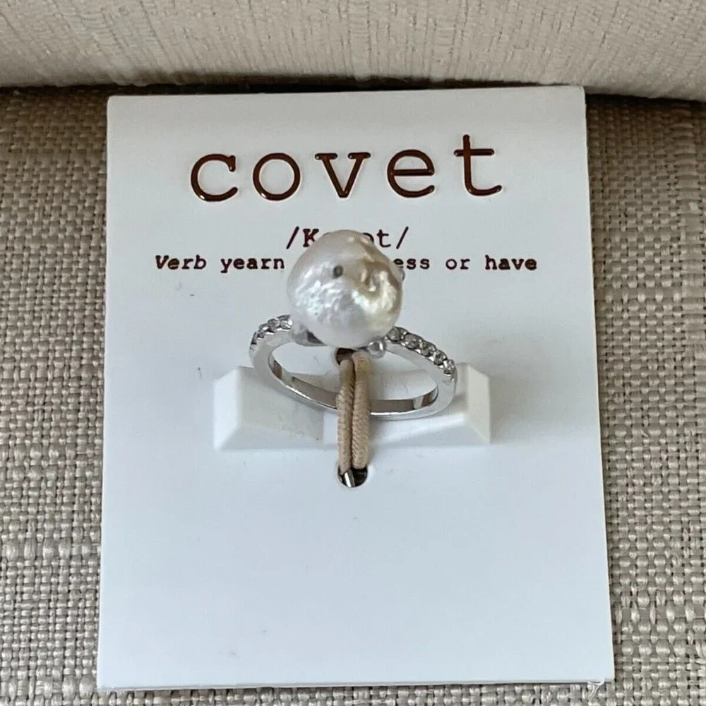 Covet Women Ring Crystals Accent Silver Tone Faux Pearl Ring Jewelry Size 6 - Picture 8 of 10